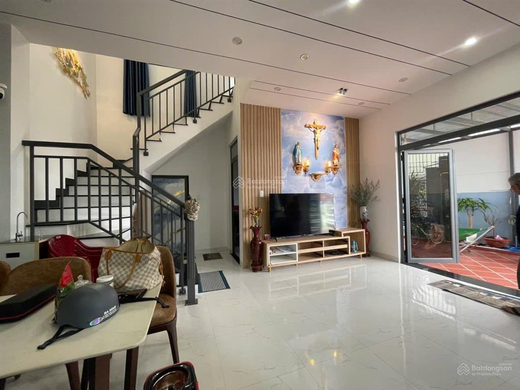 Nhà 2 tầng đẹp, xây mới. xã diên sơn, diên khánh, khánh hoà