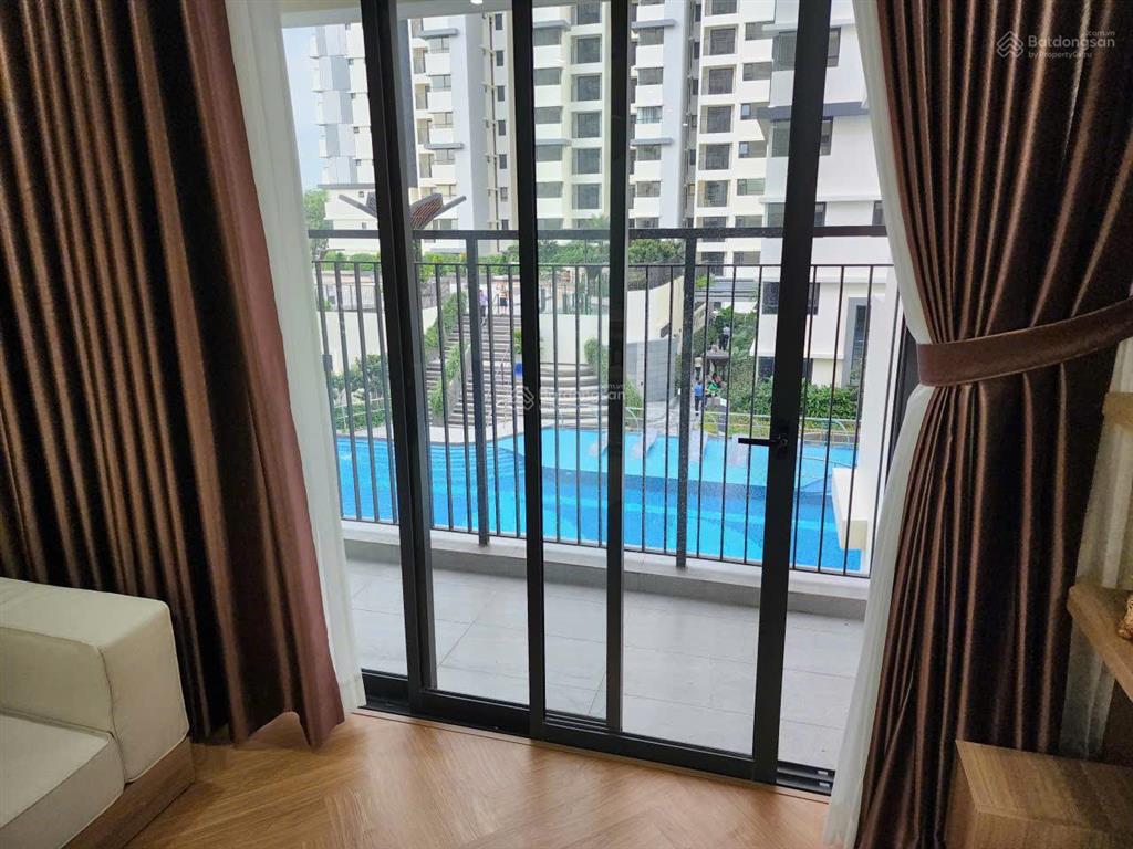 Bán gấp căn 2 phòng ngủ view hồ bơi vip  tặng gói nội thất 400 triệu  nhận nhà cho thuê ngay