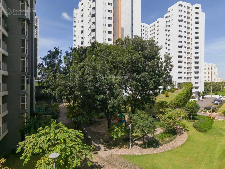 Chính chủ cần bán căn góc 2 phòng ngủ view landmark 81 đẹp giá tốt