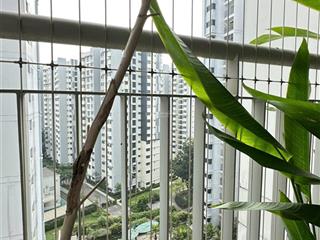 Bán căn hộ 2 phòng ngủ có ban công view nội khu, công viên và hồ bơi đẹp full nội thất 2.79 tỷ