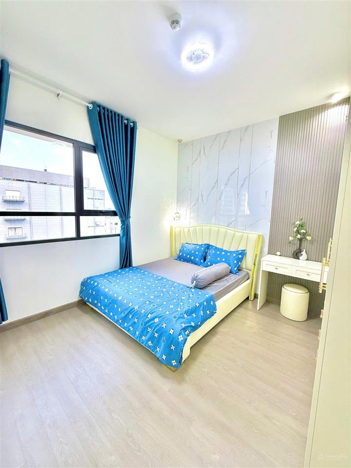 Bán gấp  2 phòng ngủ góc full nội thất, thanh toán 1,3 tỷ nhận nhà ở/thuê ngay