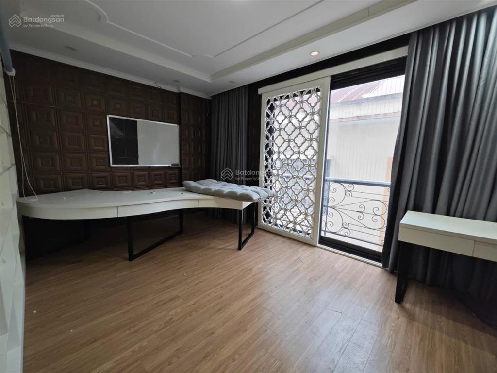 Bán nhà phố trần bình, mai dịch,cầu giấy,ô tô đỗ cửa , 7 tầng ,thang máy, kinh doanh 17 tỷ