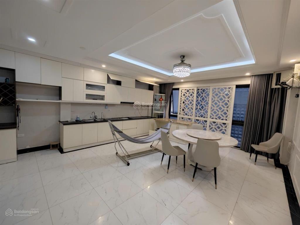 Bán nhà phố trần bình, mai dịch,cầu giấy,ô tô đỗ cửa , 7 tầng ,thang máy, kinh doanh 17 tỷ