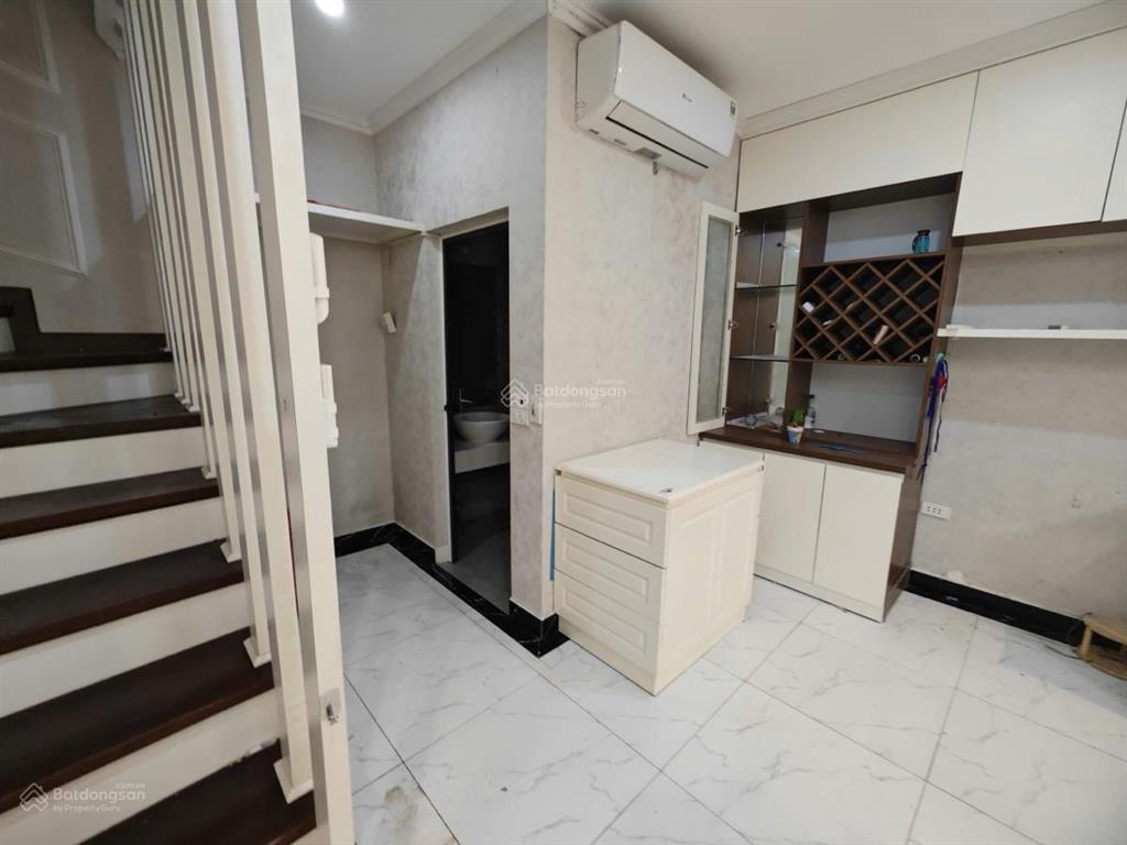 Bán nhà phố trần bình, mai dịch,cầu giấy,ô tô đỗ cửa , 7 tầng ,thang máy, kinh doanh 17 tỷ