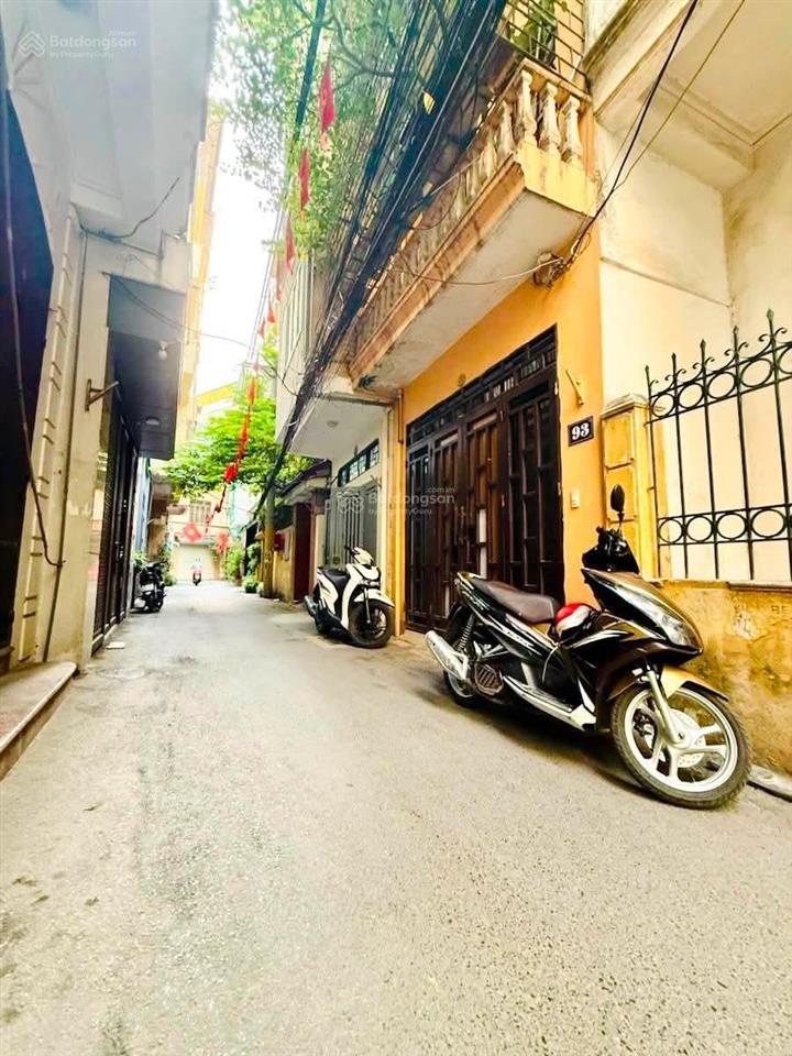 Bán nhà phố trung kính 56m 5 tầng, ngõ thông, ô tô đỗ giá 12,3 tỷ  0343 343 ***