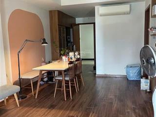 Bán chung cư phố quan nhân 52m 2 ngủ lô gia, 2 thoáng giá 2,9 tỷ có thương lượng, ô tô 7 chỗ đỗ cửa