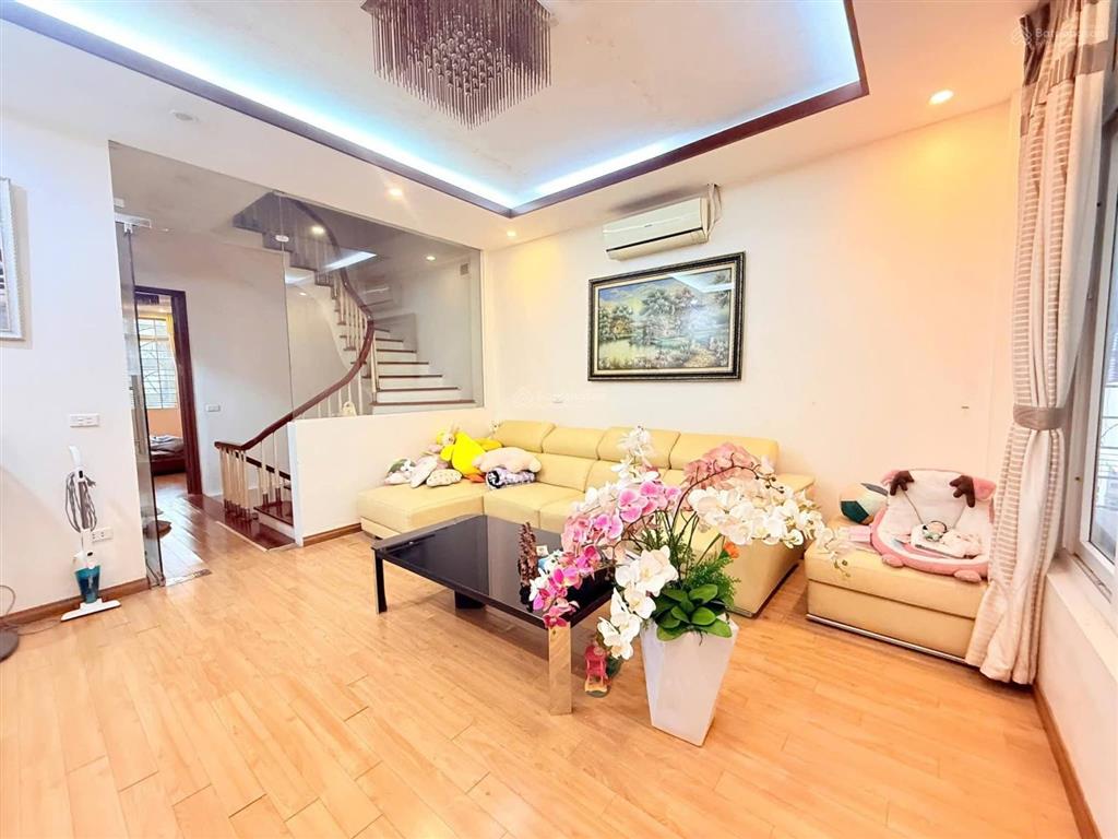 Bán nhà trung kính 58m 5 tầng ,2 thoáng , ngõ thông , ô tô cách 5m giá 11,5 tỷ  0343 343 ***
