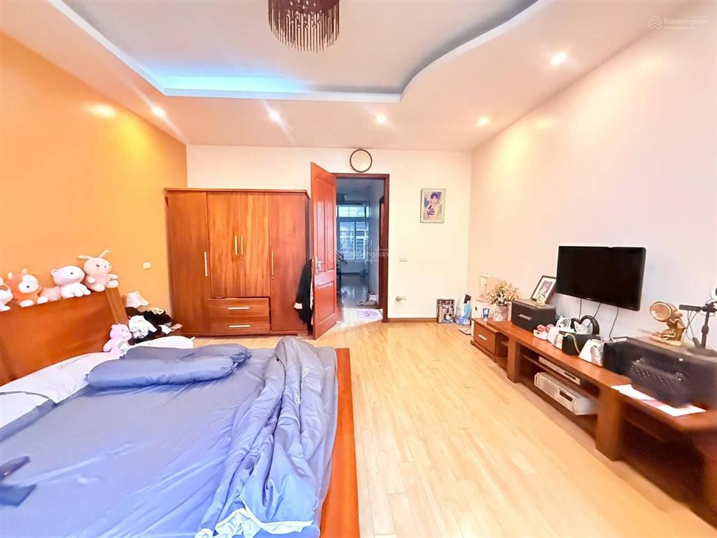 Bán nhà trung kính 58m 5 tầng ,2 thoáng , ngõ thông , ô tô cách 5m giá 11,5 tỷ  0343 343 ***
