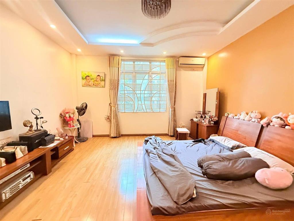 Bán nhà trung kính 58m 5 tầng ,2 thoáng , ngõ thông , ô tô cách 5m giá 11,5 tỷ  0343 343 ***