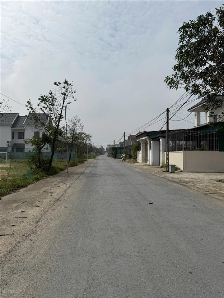 Đất đẹp bám đường liên xã nghi hoà. thông lên đại lộ 72