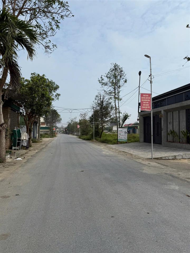 Đất đẹp bám đường liên xã nghi hoà. thông lên đại lộ 72