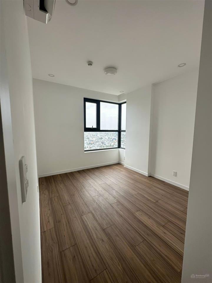 Cho thuê 2pn d’lusso 68m² nt cơ bản 13,5 triệu/tháng