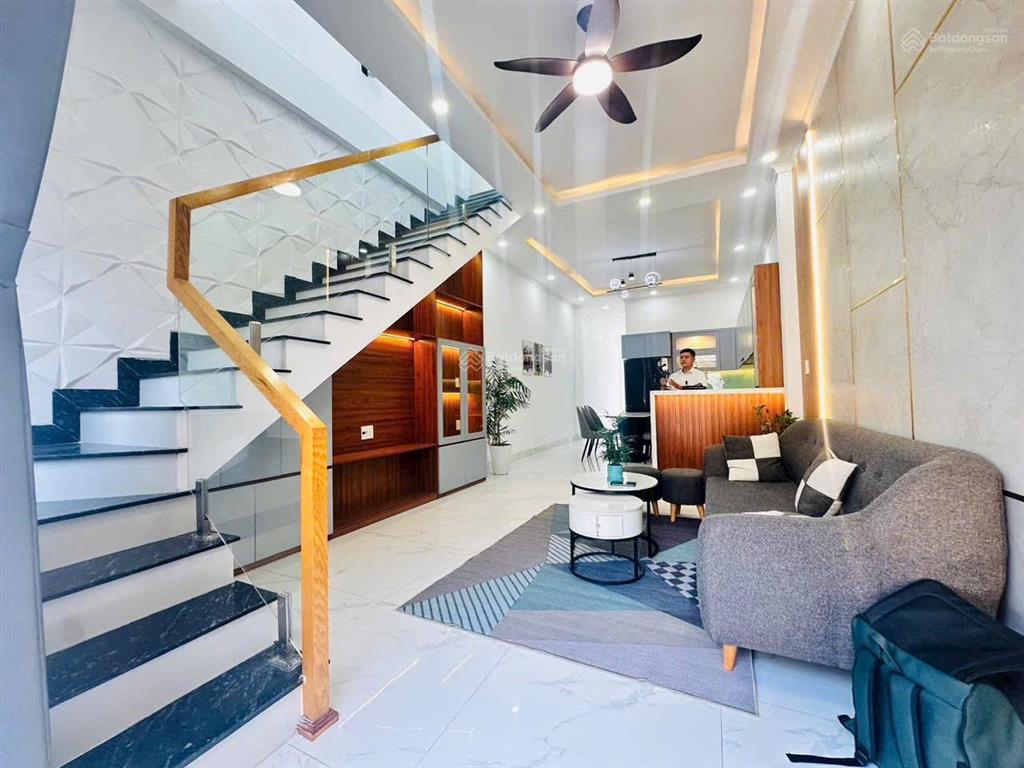 Nhà phường phú hòa  vị trí nhánh đường lê hồng phonggiá chỉ 3 tỷ 990