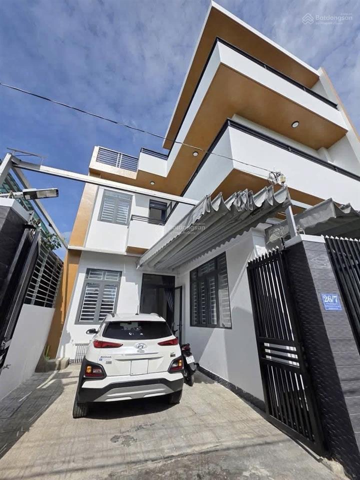 Nhà phú mỹ 1 trệt 2 lầu sân thượng, cách phạm ngọc thạch 200m 9x12 = 107m2 (thổ cư 100%)