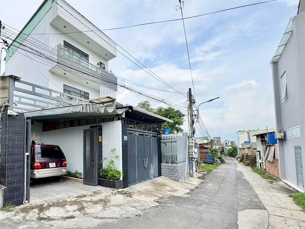 Nhà c4 đẹp phú thọ, gần đường 30 tháng 4. dt ~ 150m2, 80tc, nở hậu 7.7mx23