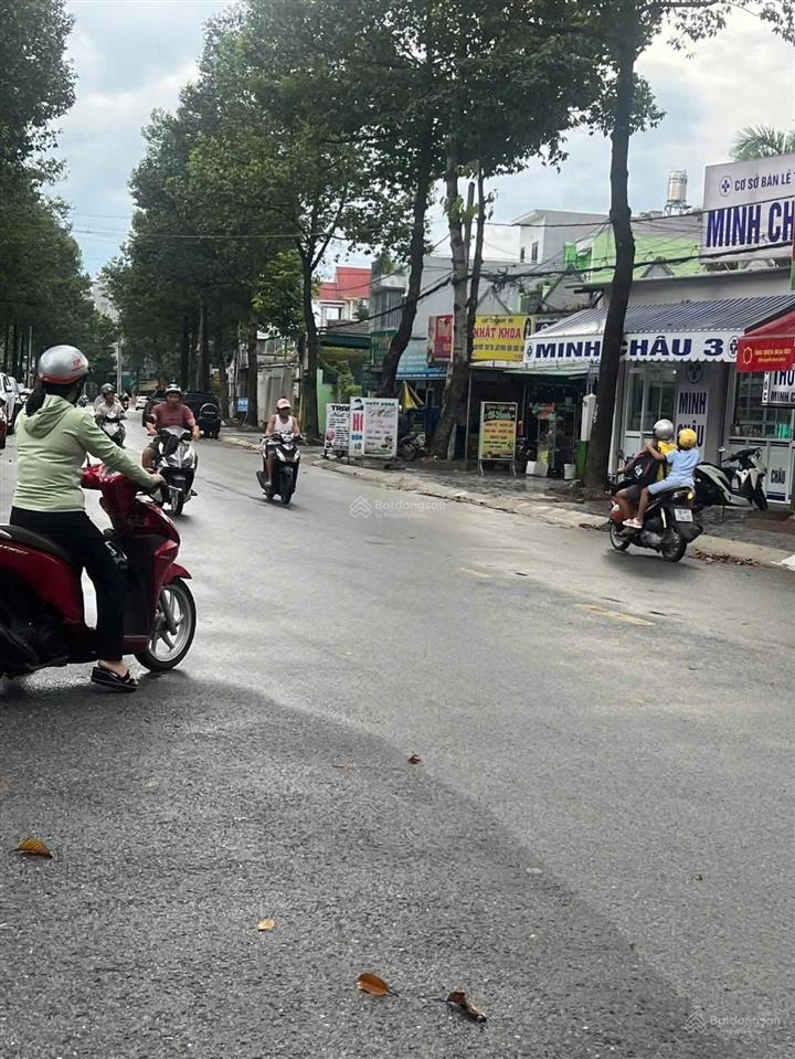 Gấp gấp chủ ngộp giảm 500 triệu
đất mặt tiền nguyễn văn trỗi  gần vòng xoay ht3