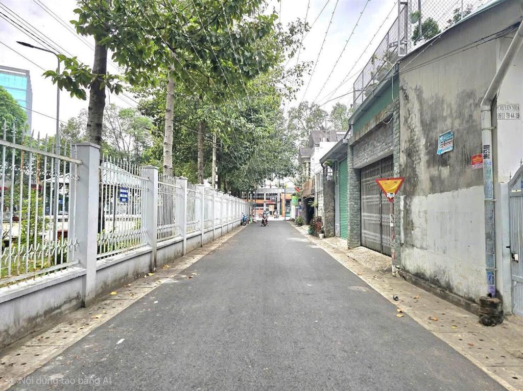 Hàng hiếm bán đất tặng nhà 1 xẹc đường 30/4 vào mấy bước chân diện tích 5,8 x 25. thổ cư 116m
