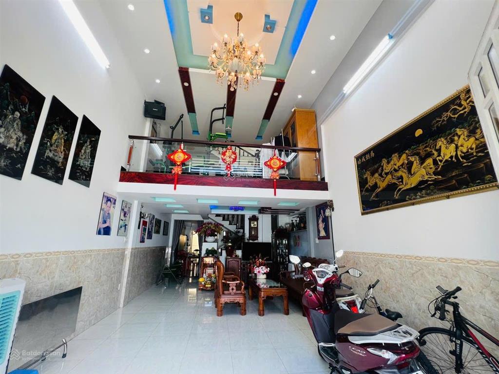 Bán nhà 1 trệt 2 lầu  khu tái định cư phú lợi  đã hoàn công dt 5 x 18m, full tc đường nhựa 6m