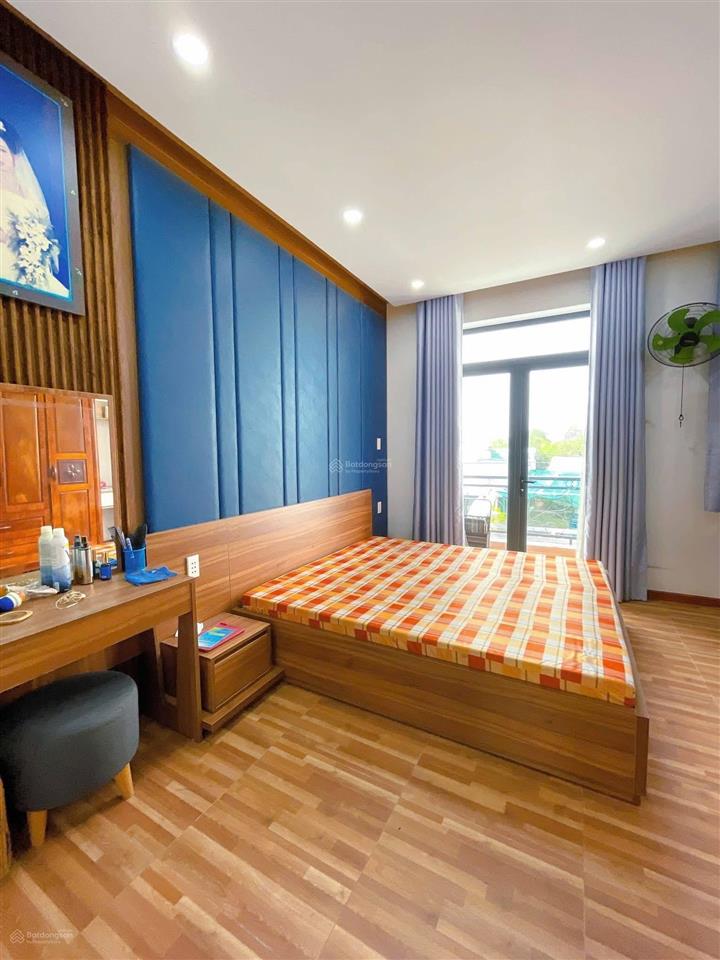 Bán nhà hiệp thành 1 sẹc nguyễn đức thuận, hoàn công đầy đủ chỉ 4 tỷ 300 còn thương lượng