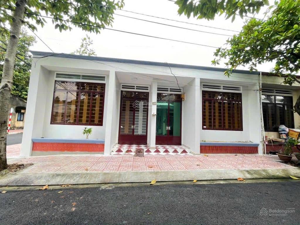 Hạ ngay 500tr cần bán nhà cấp 4, lô góc kdc hiệp thành 1 còn mới lô góc 10x15 = 150m2  thổ cư 100%