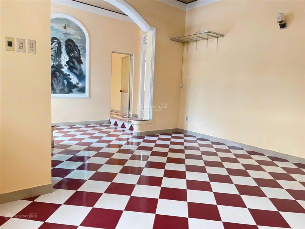 Hạ ngay 500tr cần bán nhà cấp 4, lô góc kdc hiệp thành 1 còn mới lô góc 10x15 = 150m2  thổ cư 100%