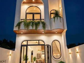 Nhà 2 mặt tiền  phú mỹ, 5 x 22,8 = 112m2. giá chỉ 3 tỷ 860 tl. thiết kế hiện đại