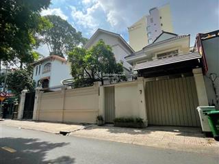Hiếm  biệt thự mặt tiền tú xương  750m2, 2 tầng