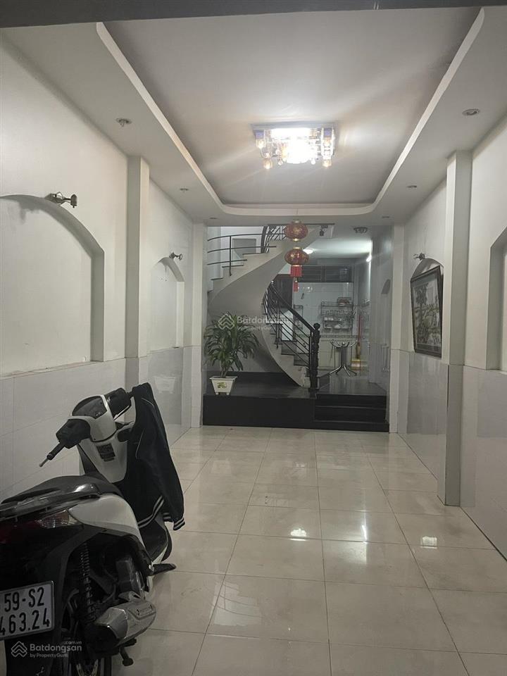 Bán nhà riêng 50m², chính chủ phạm văn bạch  tân bình cũ