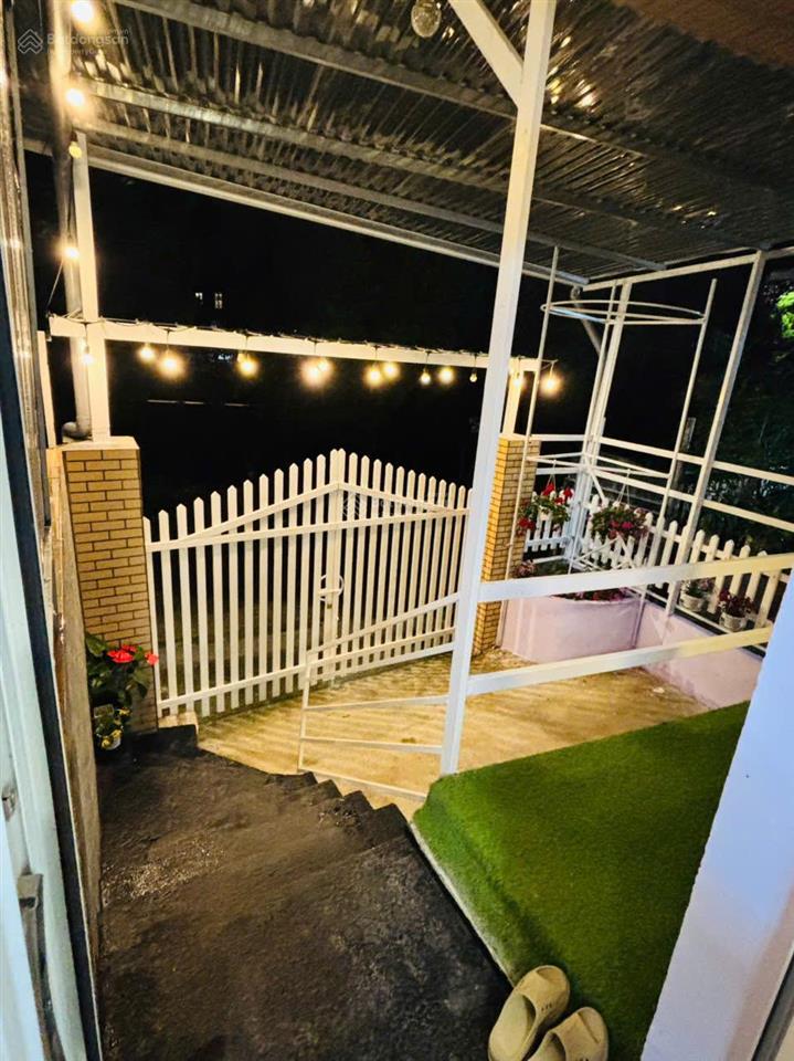Cho thuê nhà riêng tại cam ly đà lạt, dt 60m2, sân rộng, view đẹp, giá 7tr/tháng có tl