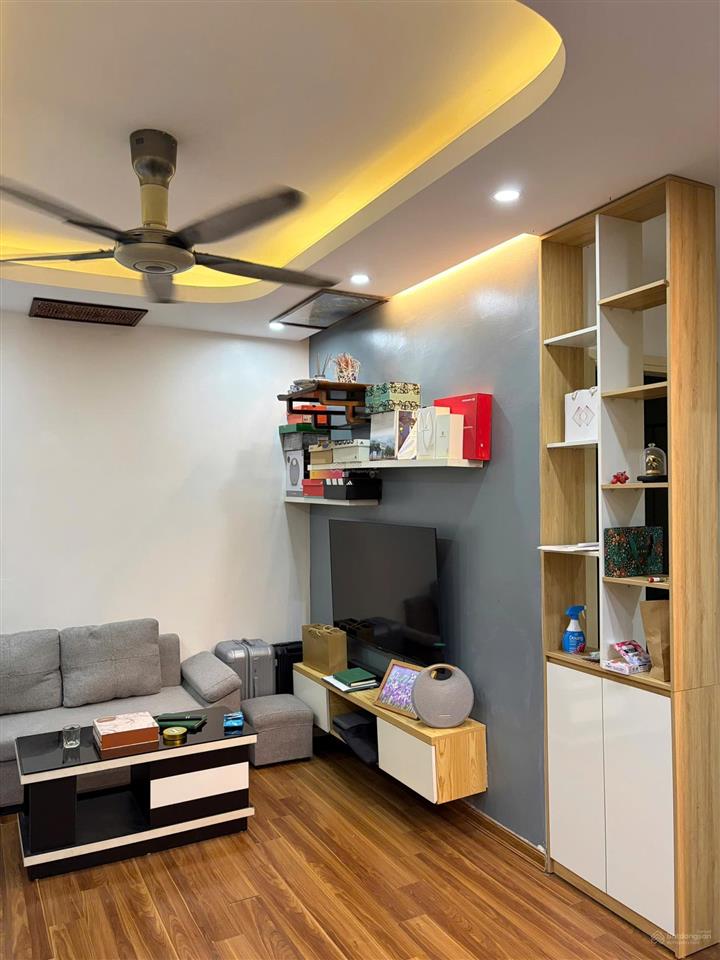 Căn hộ cc đẹp xuất sắc ở hh2 linh đàm, giá 3 tỷ, 56m2, p hoàng liệt, q. hoàng mai