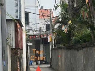 Bán đất tặng nhà cấp 4 gần trục chính la tinh.  0983 477 ***