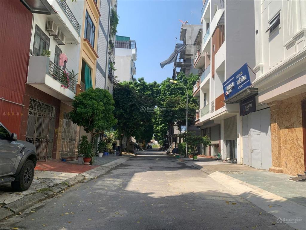 Bán đất đấu giá x1 đông la 60m2 hướng đông nam thoáng mát.  0983 477 ***