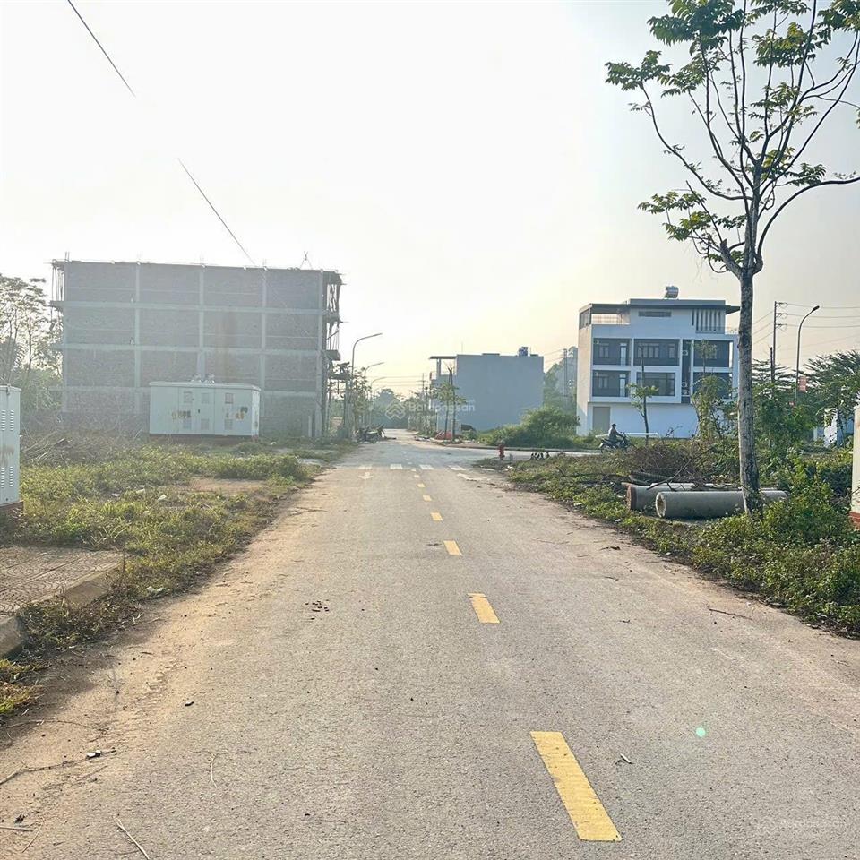 Bán nhanh lô góc đấu giá khánh tân  sài sơn quốc oai 58tr/m.  0983 477 ***