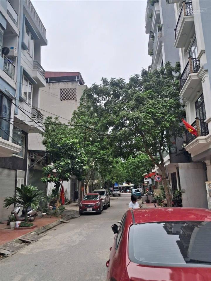 Bán nhanh lô đất dịch vụ dọc bún 2 la khê cạnh khu đô thị văn khê hà đông.  0983 477 ***