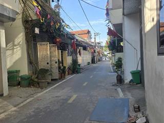 Bán đất mặt đường trục chính kinh doanh la tinh đông la.  0983 477 ***