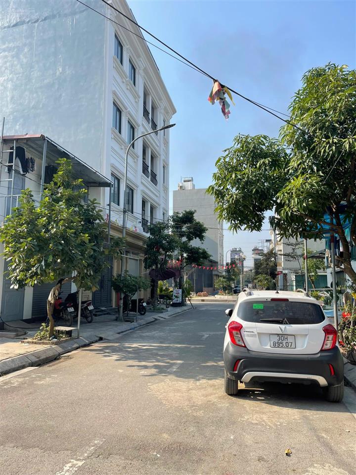 Bán lô đất đấu giá x4 cửa kho đông la 54m2 hướng đông nam.  0983 477 ***