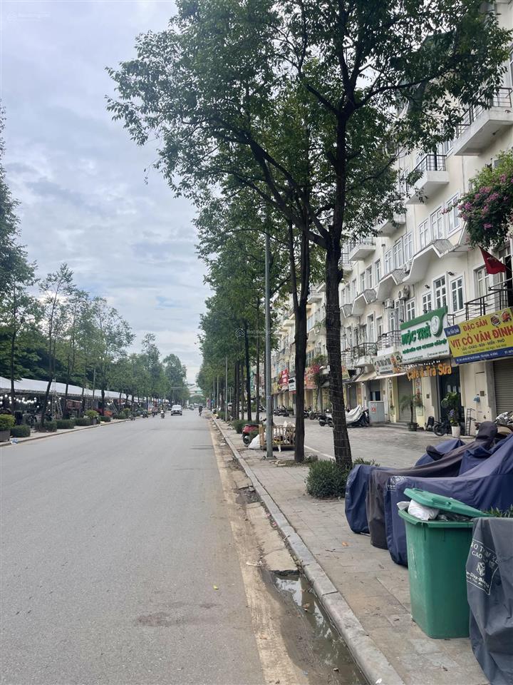 Bán nhanh căn liền kề 100m² 5 tầng đô thị đô nghĩa hà đông 17,5 tỷ.  0983 477 ***