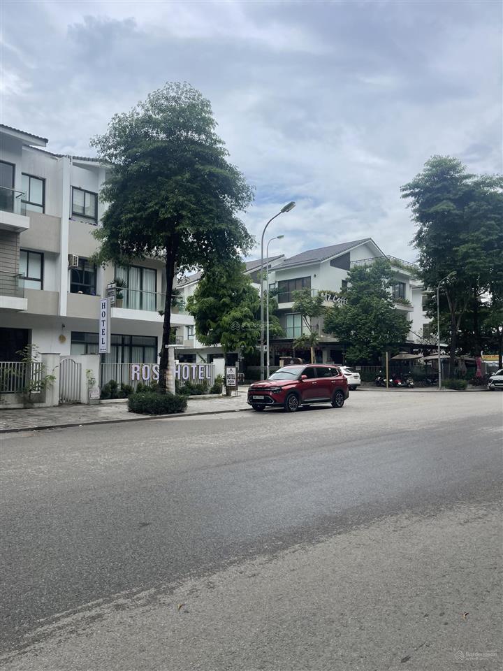 Bán nhanh lô đất thổ cư đồng mai trong đê 2,3 tỷ.  0983 477 ***