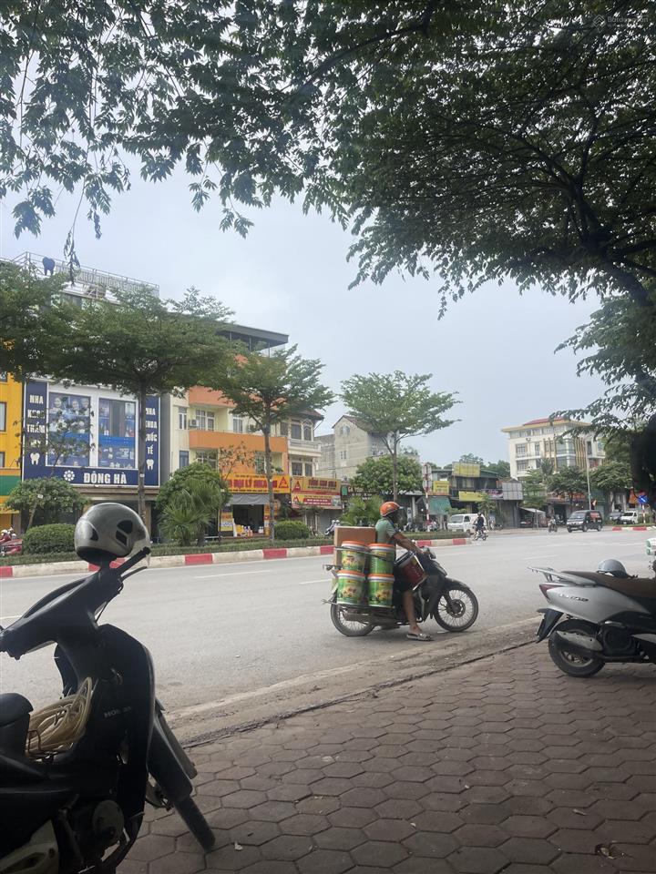 Cho thuê nhà 7 tầng thang máy phân lô vỉa hè tại lê trọng tấn dương nội hà đông 20tr.  0983 477 ***