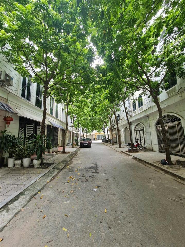 Bán nhanh căn liền kề đô nghĩa hà đông 2 mặt thoáng 14.5 tỷ.  0983 477 ***