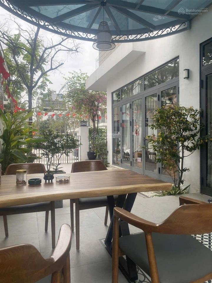 Bán căn nhà dân xây 3 tầng la tinh, đông la, giá 3,5 tỷ.  0983 477 ***