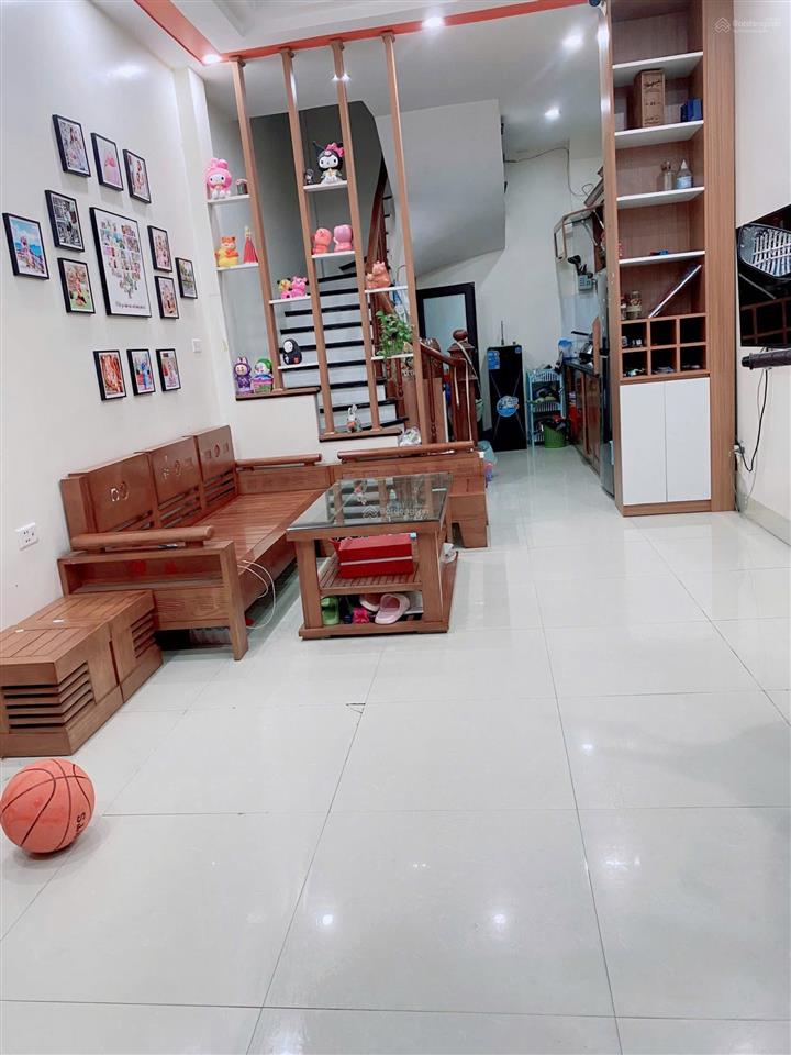 Bán nhanh căn nhà 5 tầng tại quang tiến đại mỗ full đồ 6.5 tỷ.  0983 477 ***
