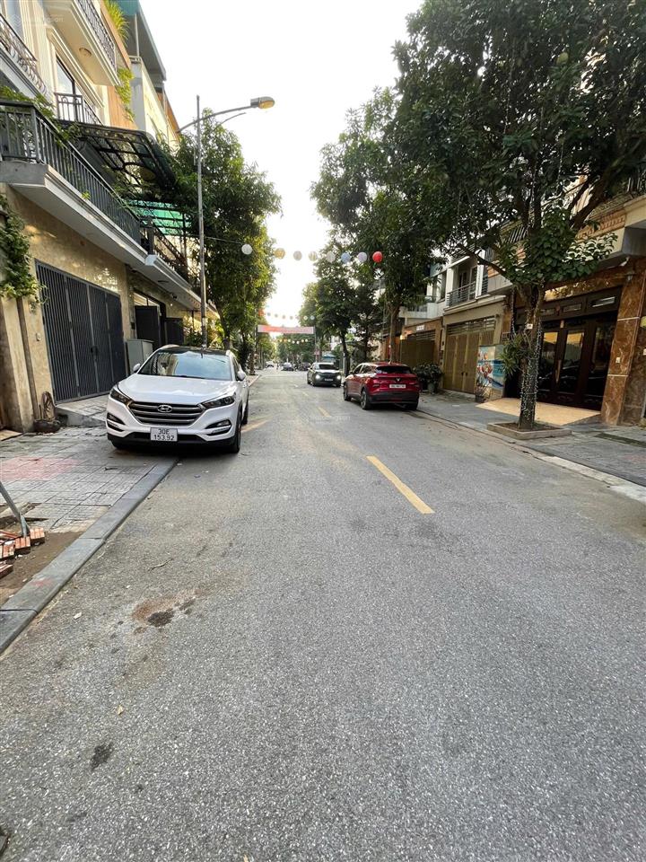 Bán nhanh căn liền kề khu đô thị văn phú hà đông.  0983 477 ***