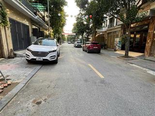 Bán nhanh căn liền kề khu đô thị văn phú hà đông.  0983 477 ***