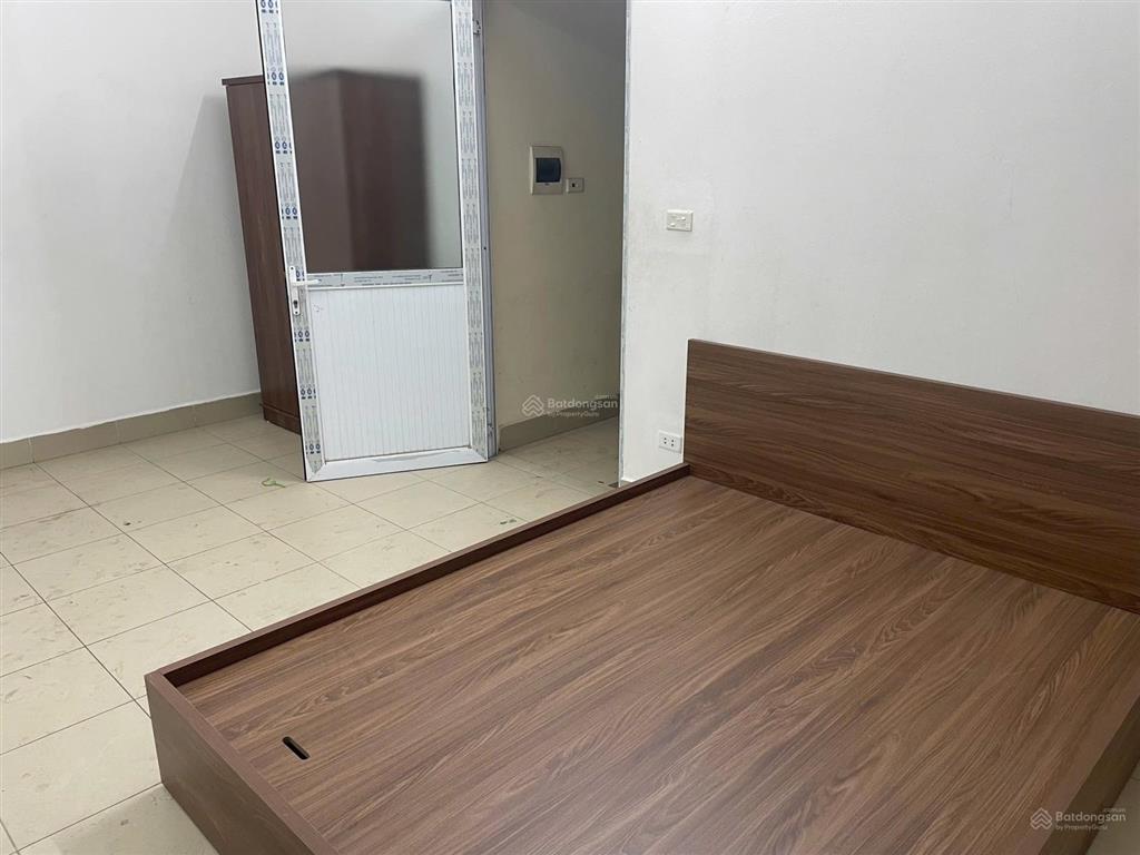 Cho thuê nhà 4 tầng khu phân lô đấu giá mậu lương hà đông 12tr/tháng đồ cơ bản.  0983 477 ***