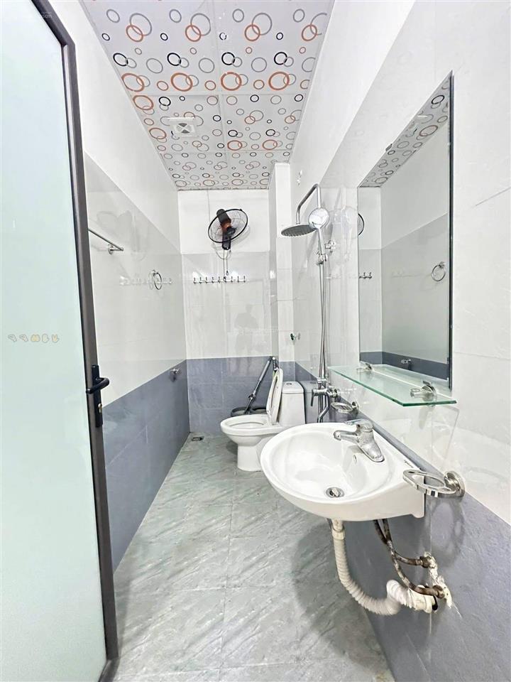 Chính chủ bán nhà ngõ 88/42 la nội dương nội 5 tầng để lại nội thất.  0983 477 ***