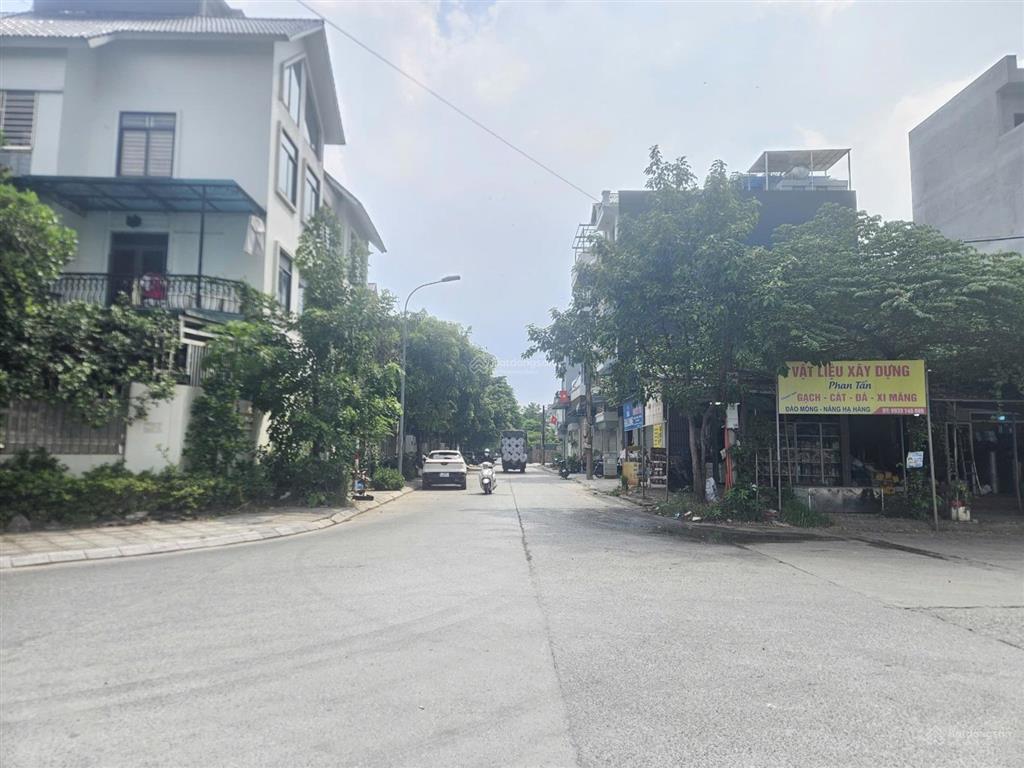 Bán nhanh lô đất dịch vụ đồng giường la phù (dương nội) 7,5 tỷ.  0983 477 ***