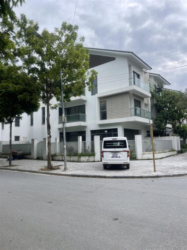 2 tỷ  đất đại thành quốc oai gần đông la 54.2m.  0983 477 ***