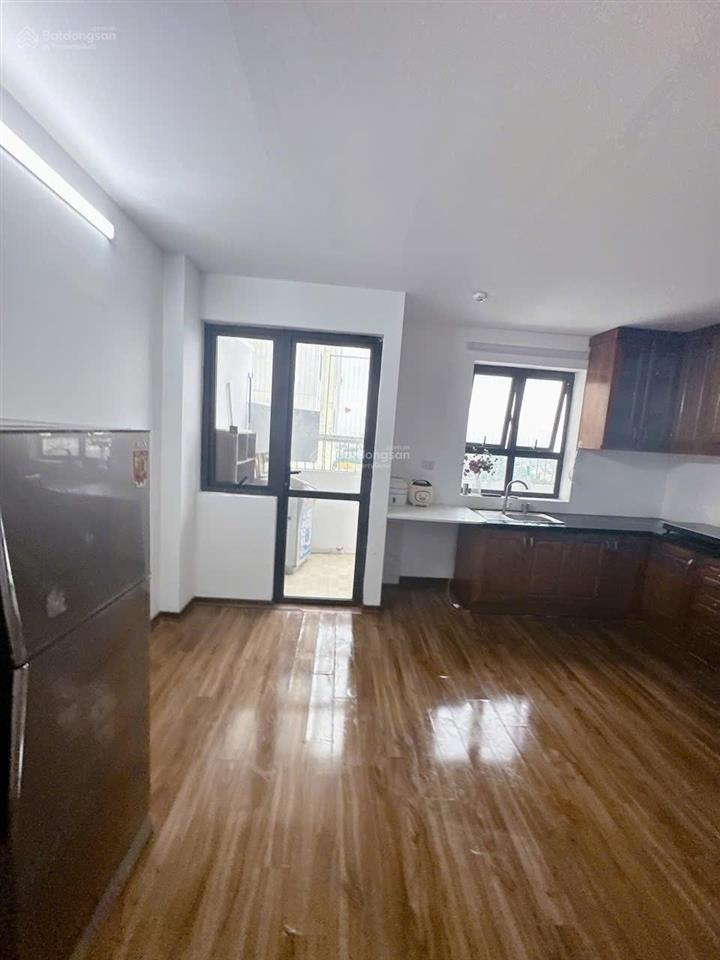 Cho thuê căn góc tầng 12 tòa a lộc ninh 2 ngủ 2 vệ sinh giá 5tr.  0983 477 ***