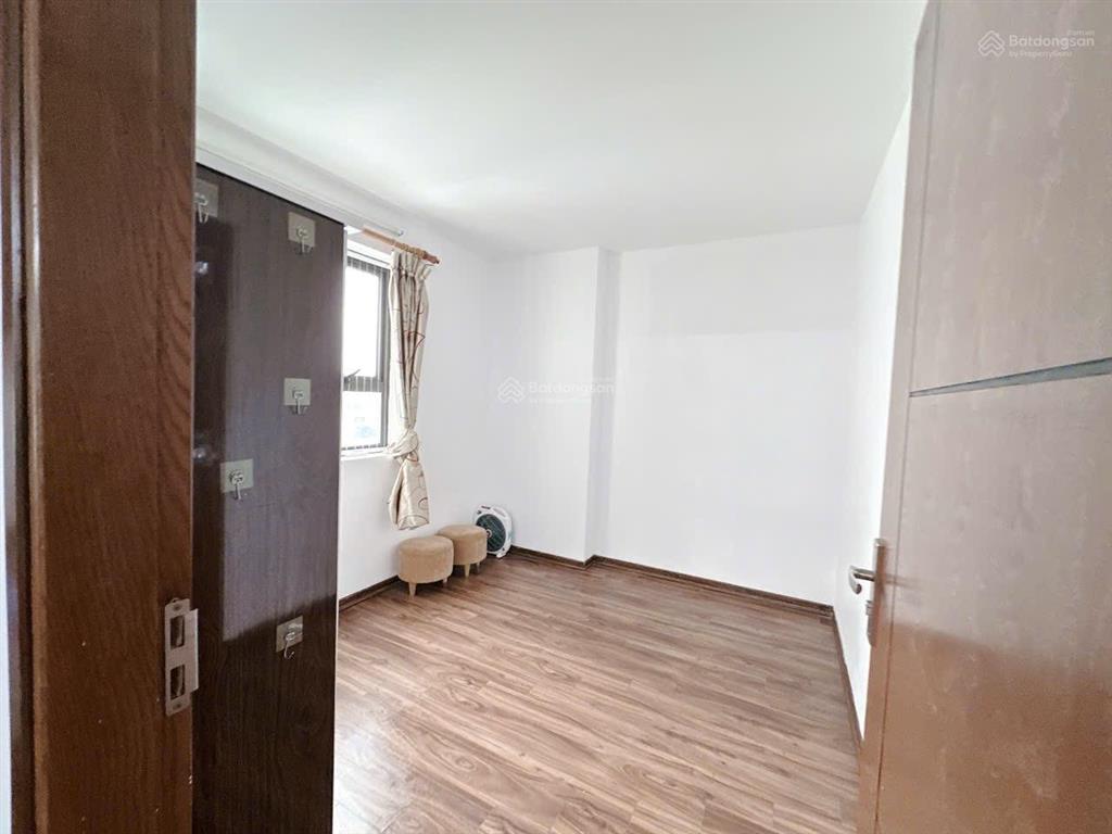 Cho thuê căn góc tầng 12 tòa a lộc ninh 2 ngủ 2 vệ sinh giá 5tr.  0983 477 ***